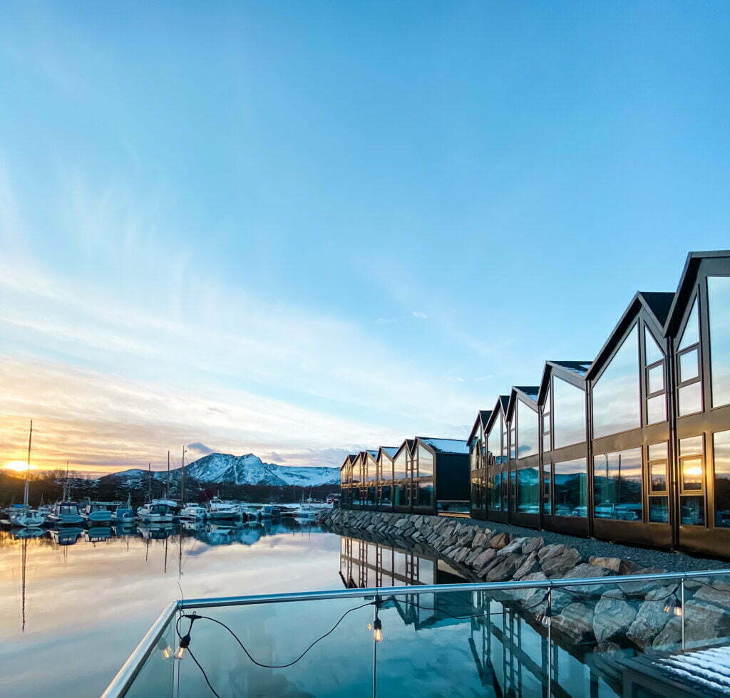 Eagle Safari harbour