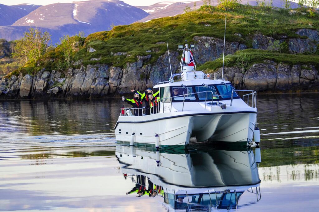 Eagle Safari boat trip - autumn